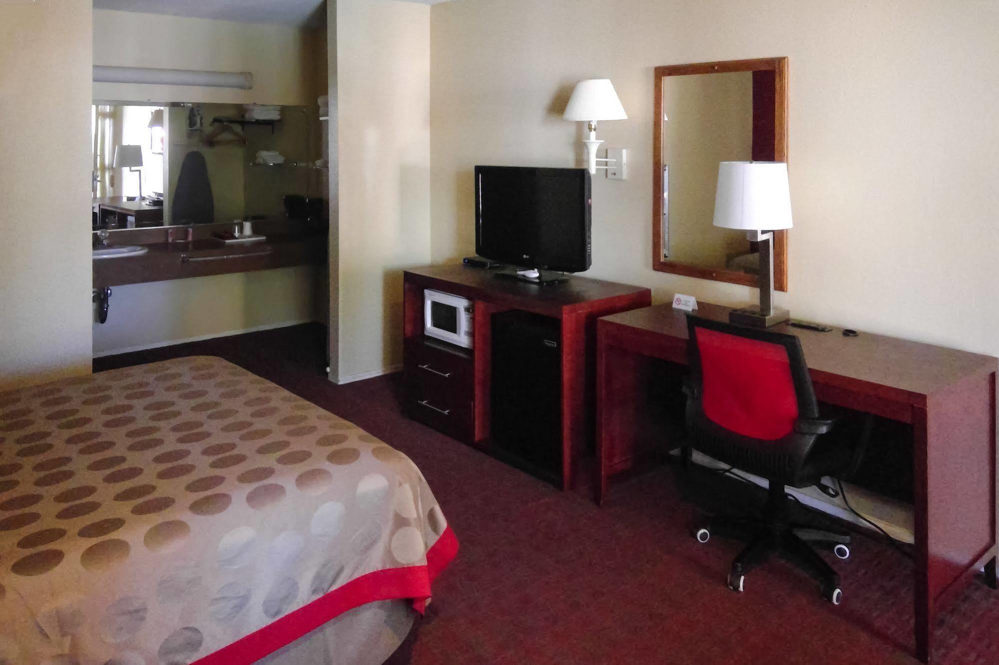 Econo Lodge Gilroy Exterior photo