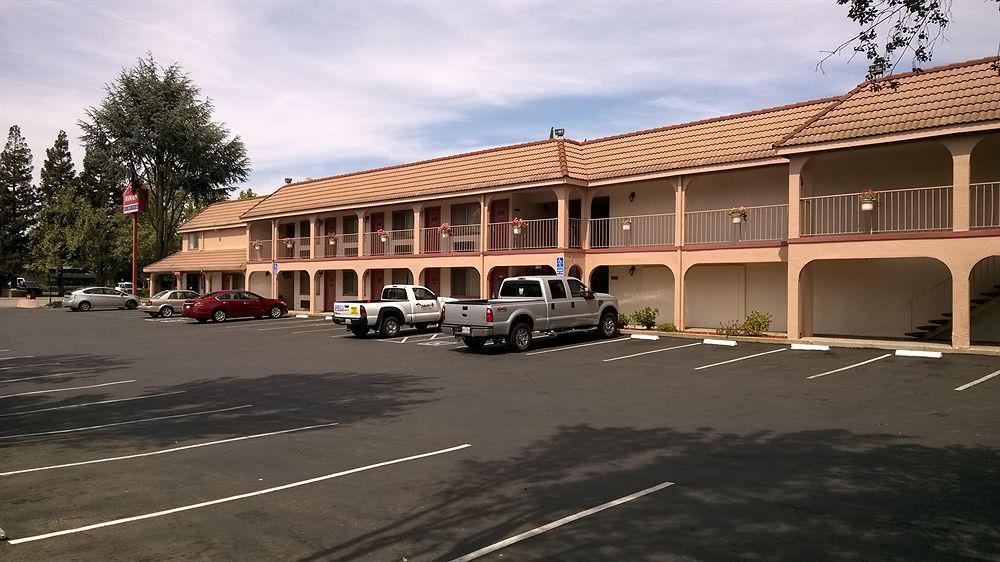 Econo Lodge Gilroy Exterior photo